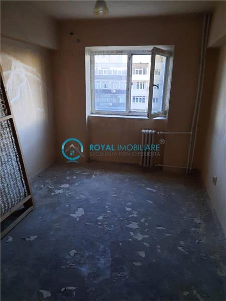 Royal Imobiliare - Vanzari 3 camere zona B-dul Bucuresti - imaginea 6