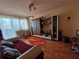 Apartament de vânzare 3 camere, în Ploiesti, zona Mihai Bravu