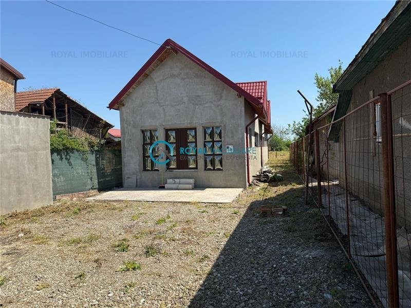 Royal Imobiliare - Vanzare Casa zona Barcanesti