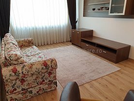 Apartament de vânzare 3 camere, în Bucureşti, zona Titan