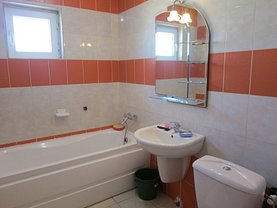 Apartament de vânzare 3 camere, în Bucuresti, zona Brancoveanu