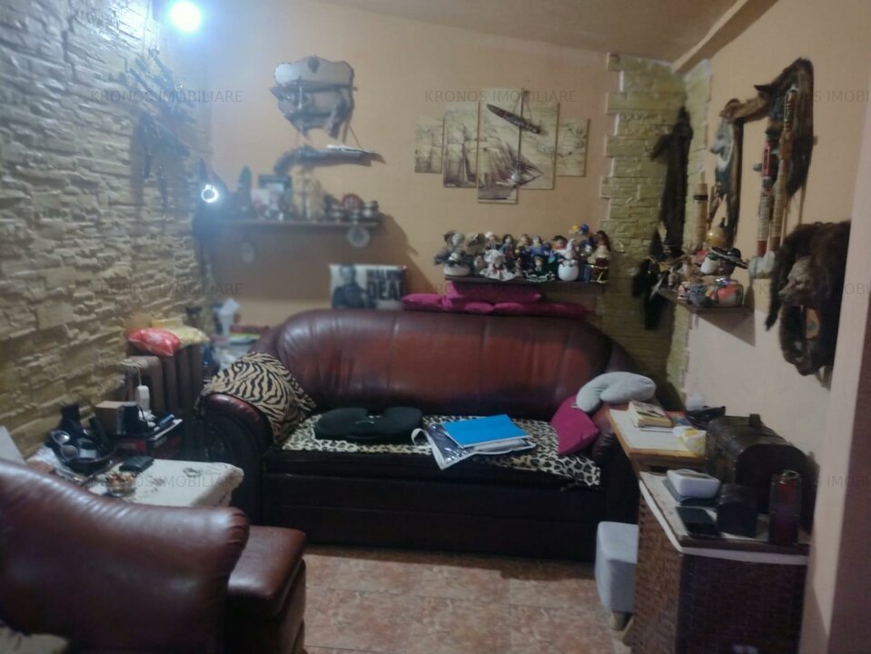 ULTRACENTRAL CASA CARAMIDA CU 4 CAMERE ST 163 MP PRET.280000 EURO