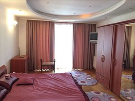 Penthouse de închiriat 4 camere, în Constanţa, zona Capitol