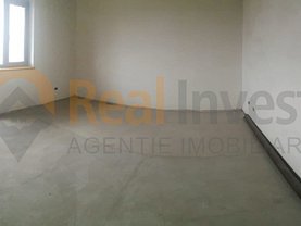 Apartament de vânzare 3 camere, în Galati, zona Nord