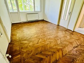 Apartament de vânzare 3 camere, în Galati, zona Tiglina 2