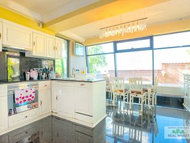 Casa de închiriat 6 camere, în Galati, zona Exterior Nord