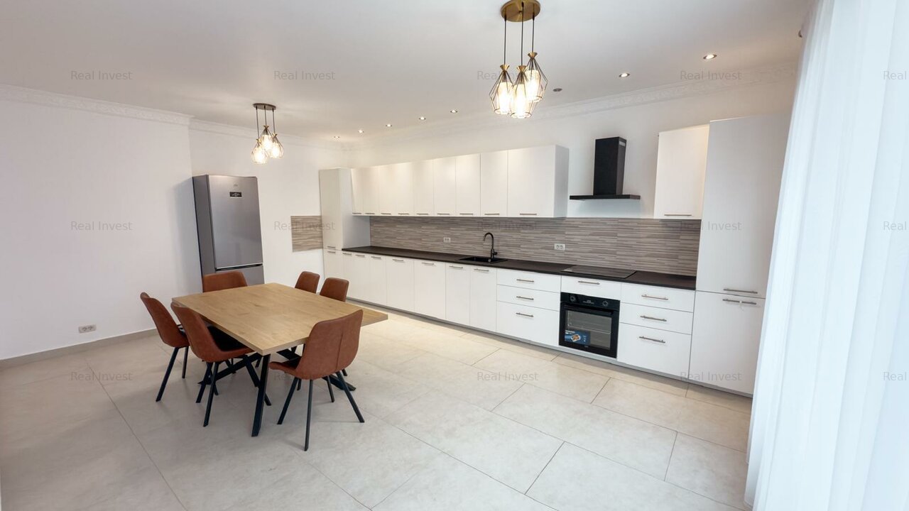 Vila tip duplex de vânzare – Zona OMV - Bariera Traian