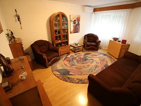 Apartament de închiriat 3 camere, în Galaţi, zona Faleză