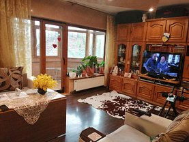 Apartament de vânzare 3 camere, în Cluj-Napoca, zona Gheorgheni