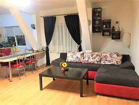 Apartament de vânzare 3 camere, în Sibiu, zona Vasile Aaron