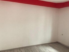 Casa de închiriat 3 camere, în Sibiu, zona Piata Cluj