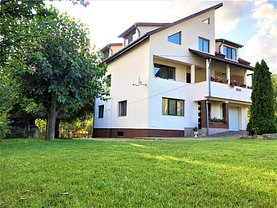 Casa de vânzare 9 camere, în Ghioroc, zona Central