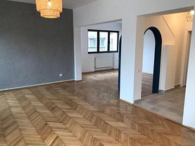 Apartament de închiriat 3 camere, în Bucuresti, zona Universitate