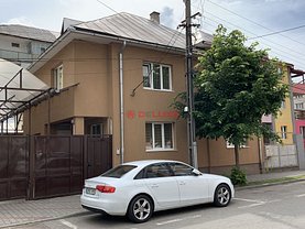 Casa de vânzare 6 camere, în Bistriţa, zona Sud-Est