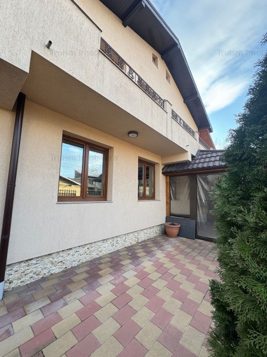 VILĂ MODERNĂ P+1E DE VANZARE - TRAIAN