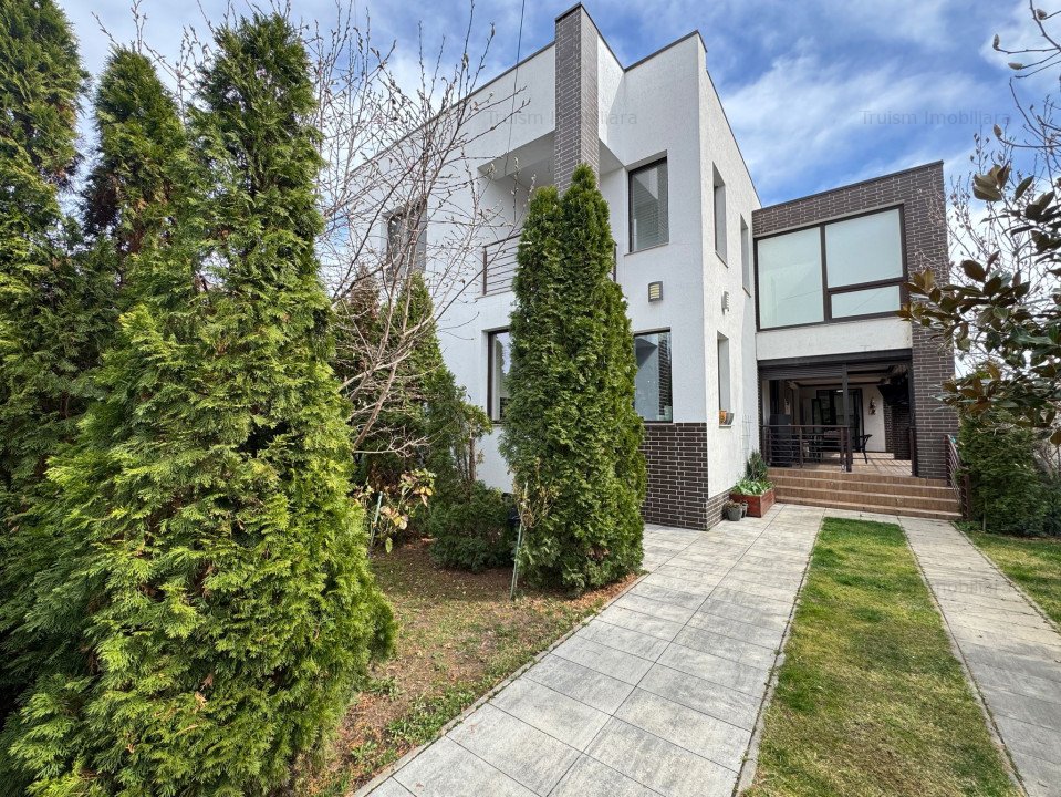 VILĂ P+1 MODERNĂ CU PISCINĂ, ACCES PRIVAT STREJNIC