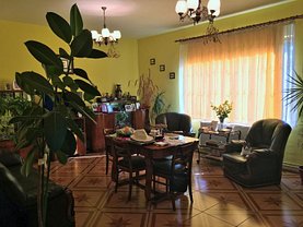 Casa 5 camere în Ploiesti, Nord