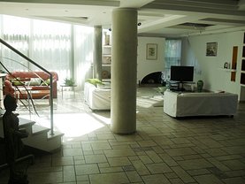 Casa de vânzare 12 camere, în Bucureşti, zona Militari