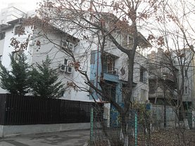 Casa de închiriat 8 camere, în Bucuresti, zona Titulescu