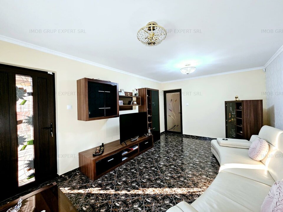 Proprietate deosebita, finisata , mobilata si utilata, Sa Costi, piscina, toate