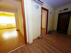 Apartament de vânzare 3 camere în Galati, Mazepa 1