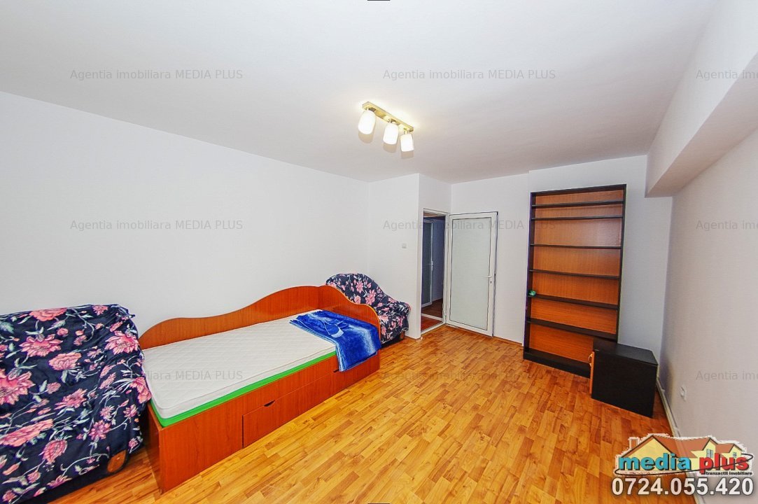 Apartament cu 2 camere Micro 21 - imaginea 1
