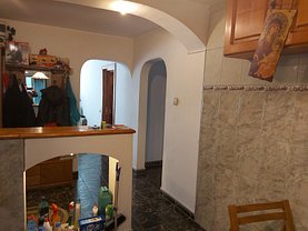 Apartament de vânzare 4 camere, în Craiova, zona Brazda lui Novac