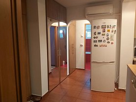 Apartament de vânzare 2 camere, în Craiova, zona Rovine