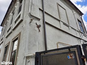 Casa de vânzare 8 camere, în Craiova, zona Central