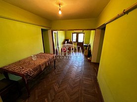 Apartament de vânzare 5 camere, în Craiova, zona 1 Mai