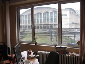 Apartament de vânzare 3 camere, în Bucuresti, zona Stirbei Voda