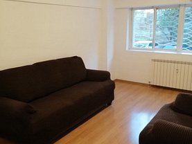 Apartament de închiriat 3 camere, în Bucureşti, zona Unirii
