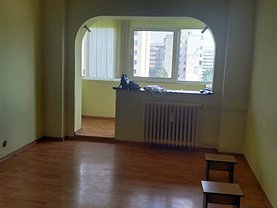 Apartament de vânzare 4 camere, în Bucureşti, zona Pantelimon