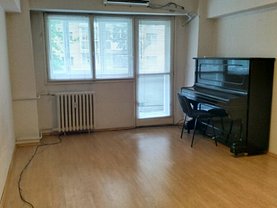 Apartament de vanzare 2 camere, în Bucuresti, zona Mosilor