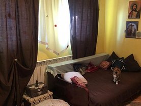 Apartament de vânzare 3 camere, în Constanţa, zona Central