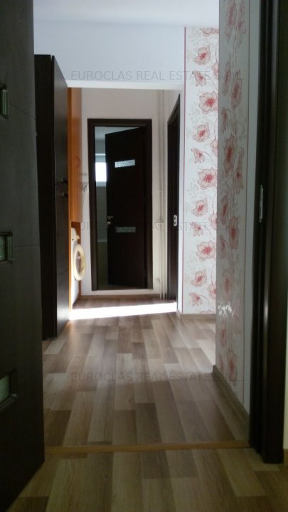 Apartament 2 camere decomandat - Tomis III - 75.500 euro (E5) - imaginea 7