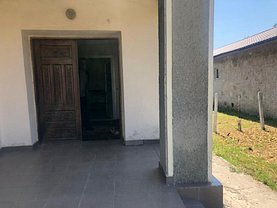 Casa de vânzare 4 camere, în Tuzla
