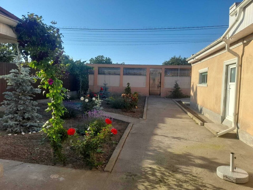 Casa 3 camere - Lumina - 110.000 euro (Cod E2)