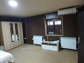 Vânzare spaţiu comercial