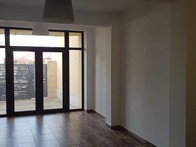 Închiriere spaţiu comercial