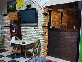 Închiriere spaţiu comercial
