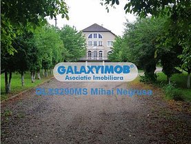 Casa de închiriat 12 camere, în Târgu Mureş, zona Central