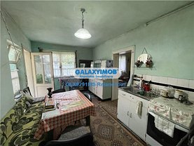 Casa de vânzare 2 camere, în Târgu Mureş, zona 7 Noiembrie
