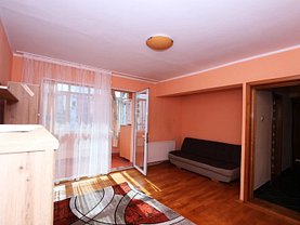 Apartament de închiriat 3 camere, în Galaţi, zona Central