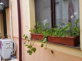 Casa de vânzare 3 camere, în Galati, zona Nord