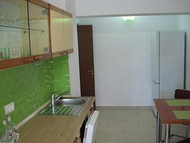 Apartament de închiriat 3 camere, în Bucureşti, zona Doamna Ghica