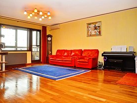 Apartament de vânzare 3 camere, în Bucureşti, zona Băneasa