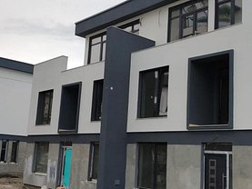 Casa de vânzare 4 camere, în Năvodari, zona Central