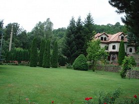 Casa de vânzare 10 camere, în Poiana Câmpina