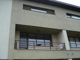 Casa de vânzare sau de închiriat 4 camere, în Voluntari, zona Central